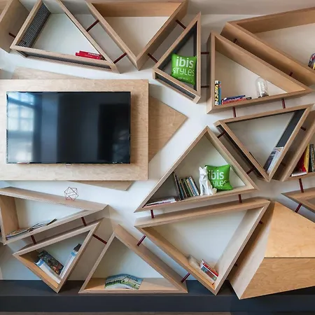 南特中心宜必思风格酒店 酒店 3*