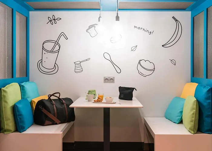 南特中心宜必思风格酒店 酒店 南特