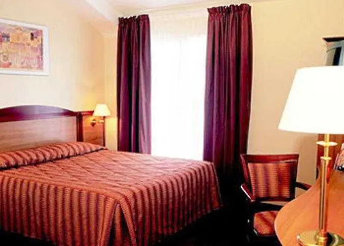 Ibis Styles Centre Gare فندق