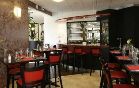 Ibis Styles Centre Gare Ναντ
