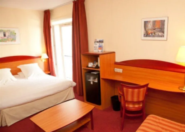 Ibis Styles Centre Gare نانت